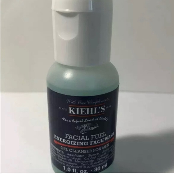X12 Kiehl's Facial Fuel Energizing Face Wash - Picture 3 of 3